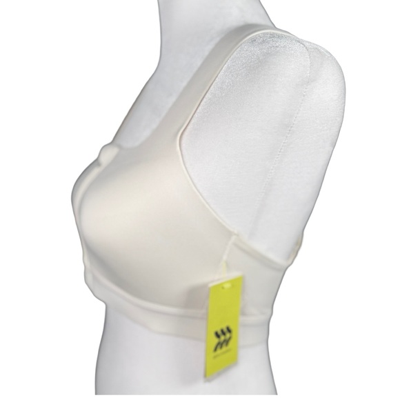 Women's Cream Zipper Front Sports Bra - Picture 2 of 4